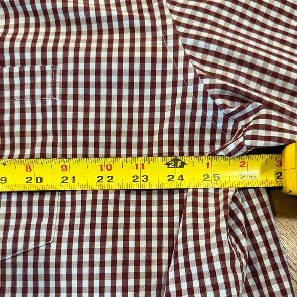 Izod Men's Blue and White Gingham Button Down Shirt - Picture 6 of 10